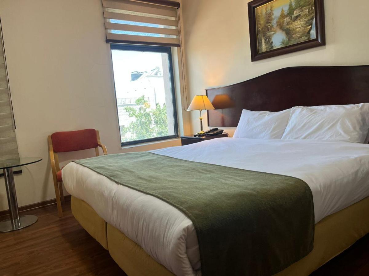 Rozana Hotel Амман Экстерьер фото
