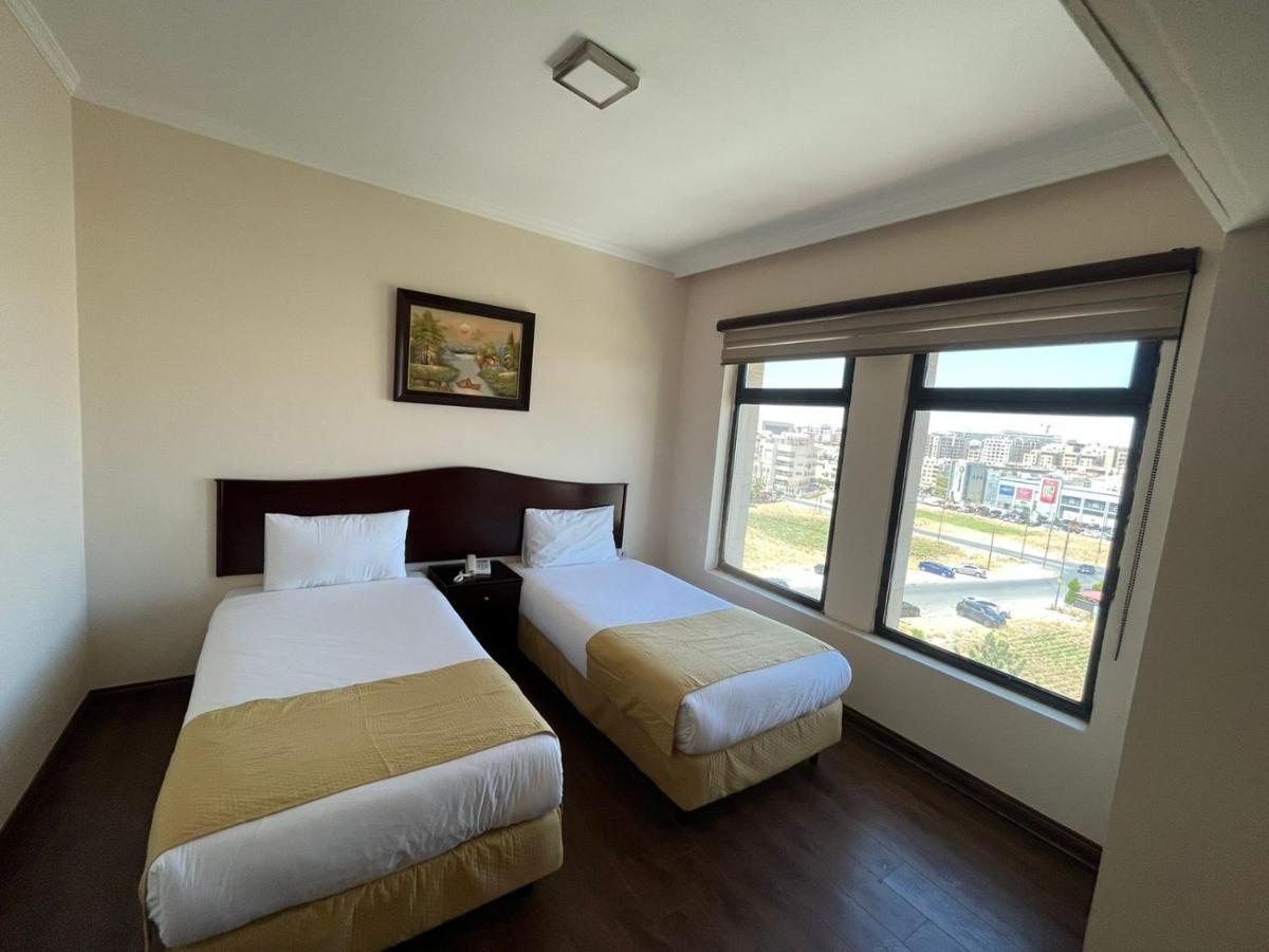 Rozana Hotel Амман Экстерьер фото