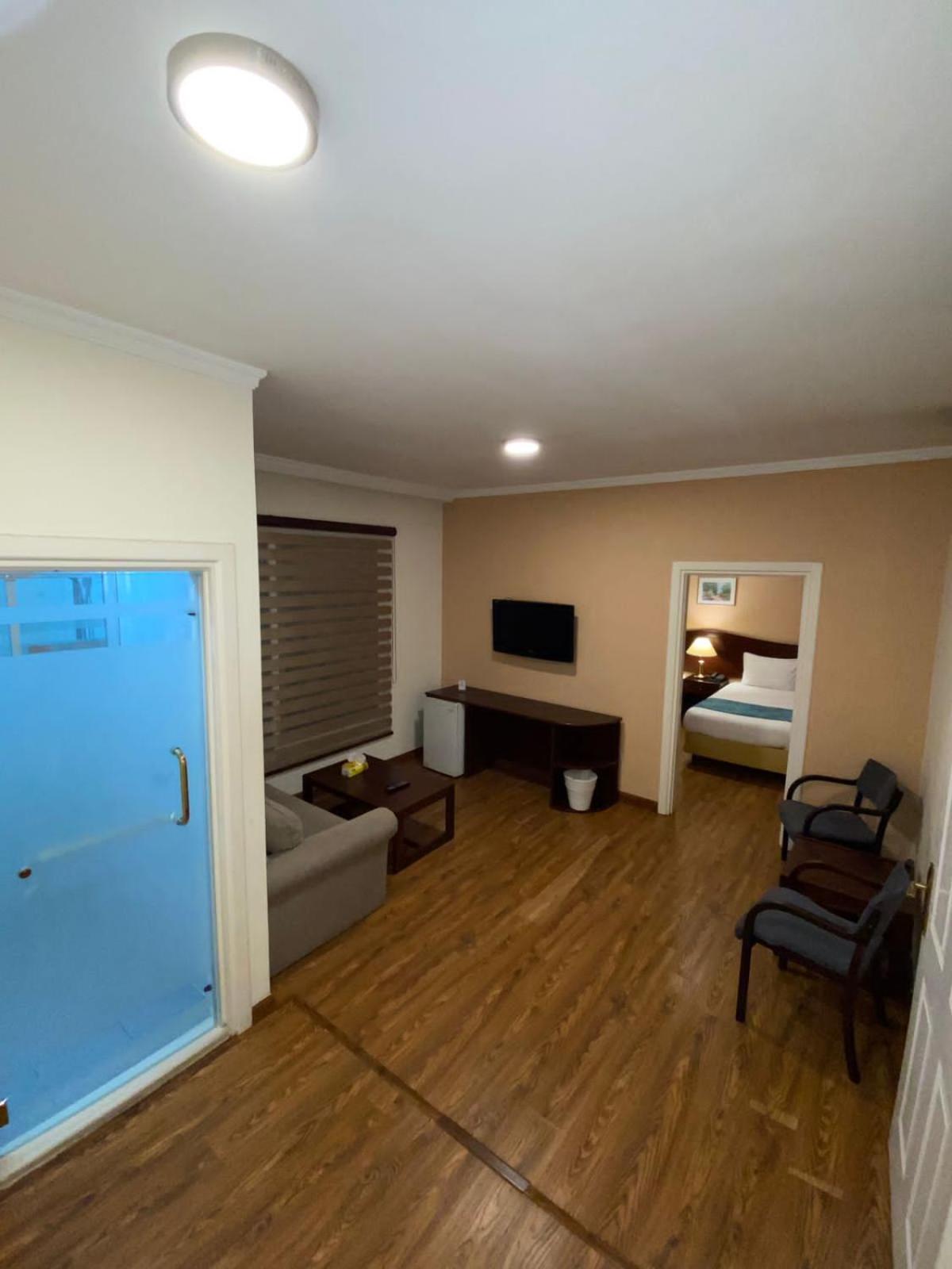 Rozana Hotel Амман Экстерьер фото